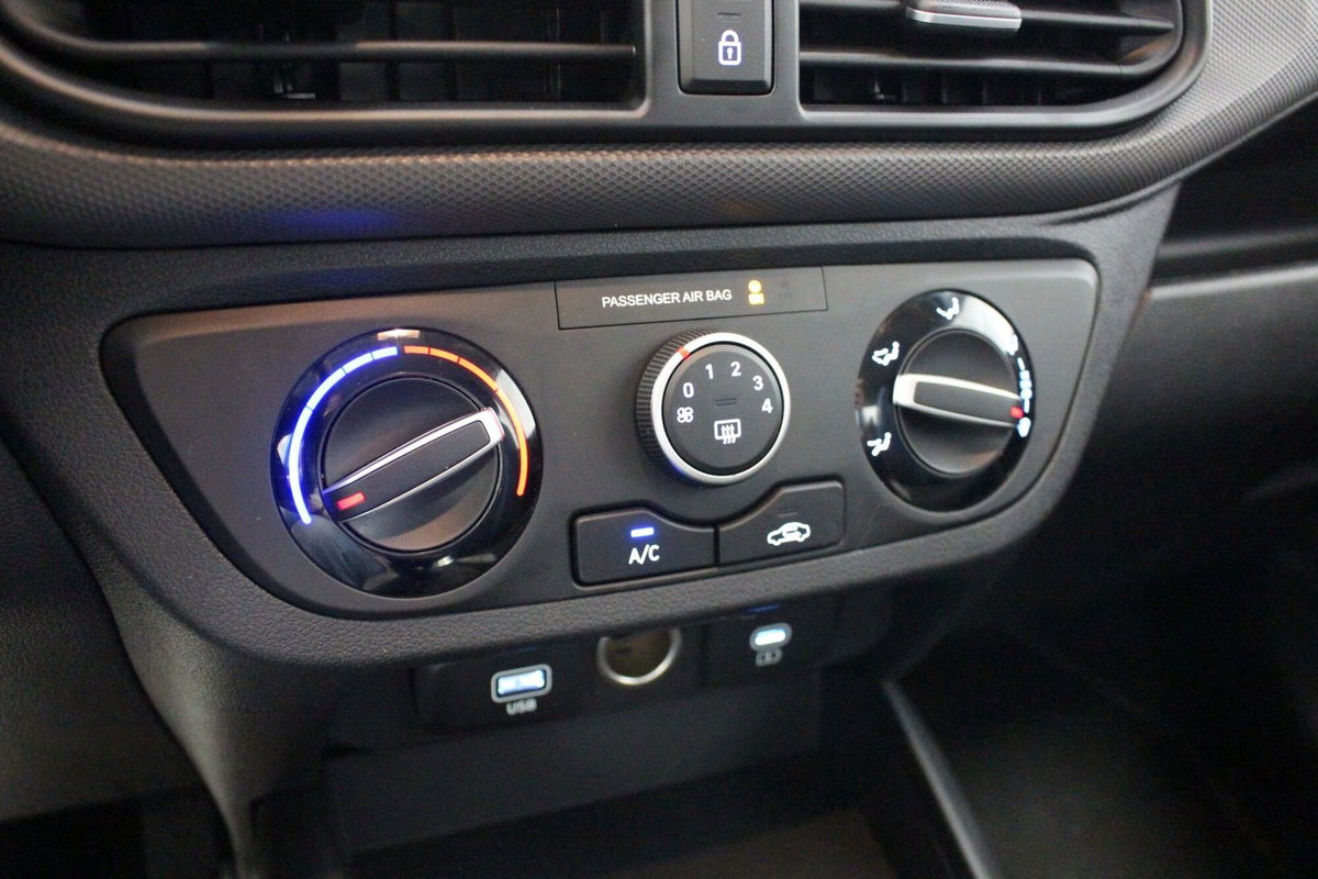 Hyundai i10 1.0 mpi Connectline 63cv (13)