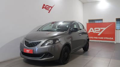 Lancia Ypsilon 1.0 FireFly 5 porte S&S Hybrid Silver Plus usata