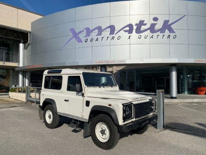 Land Rover Defender 90 2.4 TD4 Station Wagon S