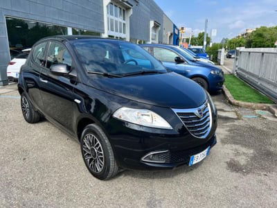 Lancia Ypsilon 0.9 TwinAir 85 CV 5 porte Metano Ecochic 30th Ann. usata