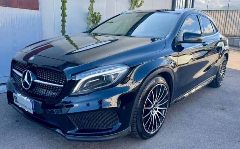 Mercedes-Benz GLA SUV 220 CDI Automatic 4Matic Premium