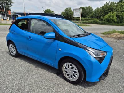 Toyota Aygo 1.0 VVT-i 72 CV 5 porte x-cite usata