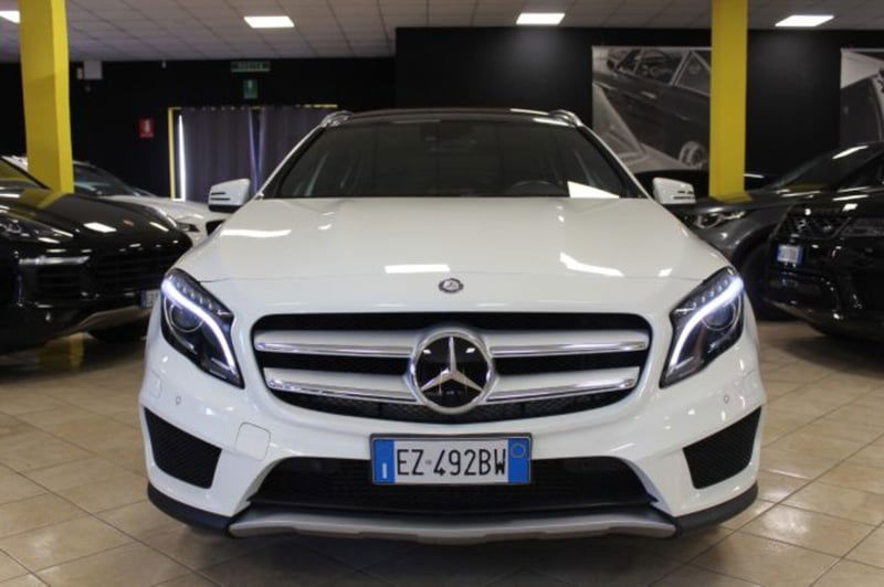 Mercedes-Benz GLA SUV 220 CDI Automatic 4Matic Premium