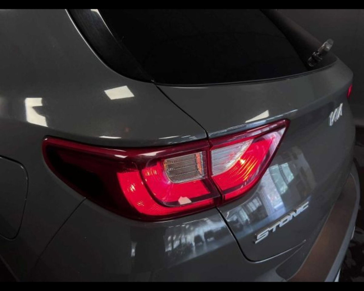 Kia Stonic 1.0 T-GDi 100 CV MHEV MT Style (14)