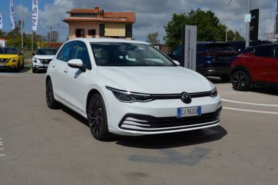 Volkswagen Golf Variant 1.0 eTSI EVO DSG Life usata