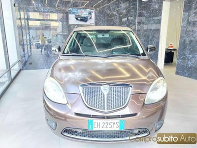 Lancia Ypsilon 1.2 69 CV Unyca usata