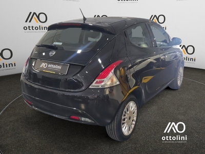 Lancia Ypsilon 1.2 69 CV 5 porte Gold (4)