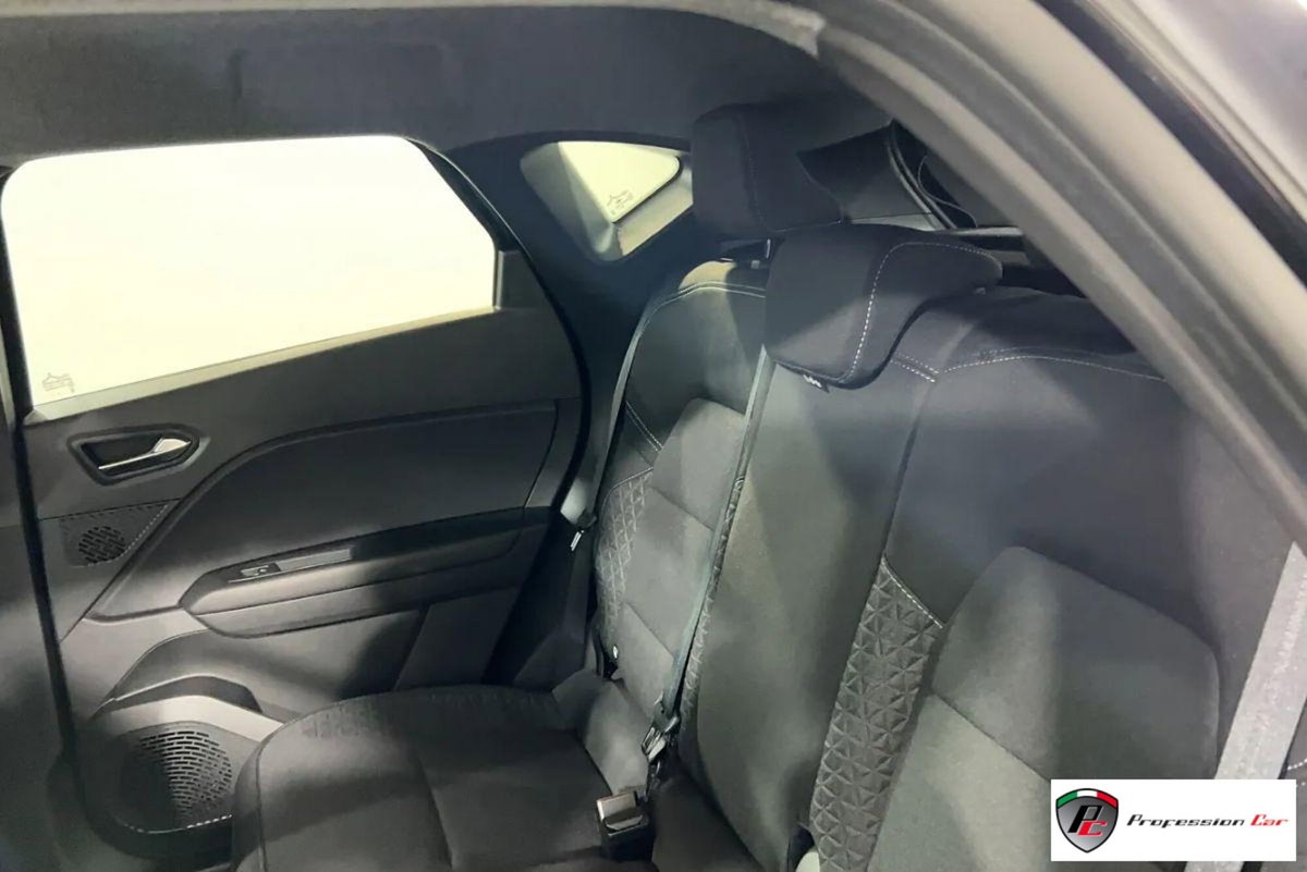 Renault Captur 1.0 tce Evolution 90cv (17)