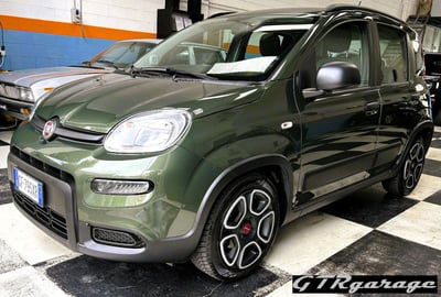 Fiat Panda 1.0 FireFly S&S Hybrid City Cross usata