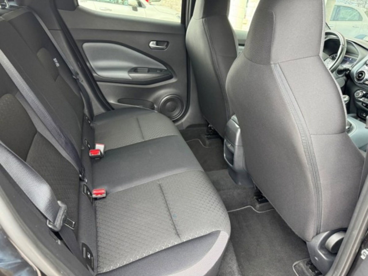 Nissan Juke 1.0 dig-t N-Connecta 114cv (17)