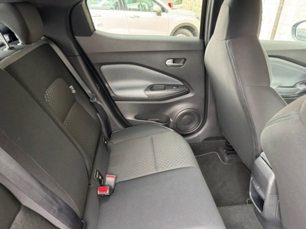Nissan Juke 1.0 dig-t N-Connecta 114cv (19)