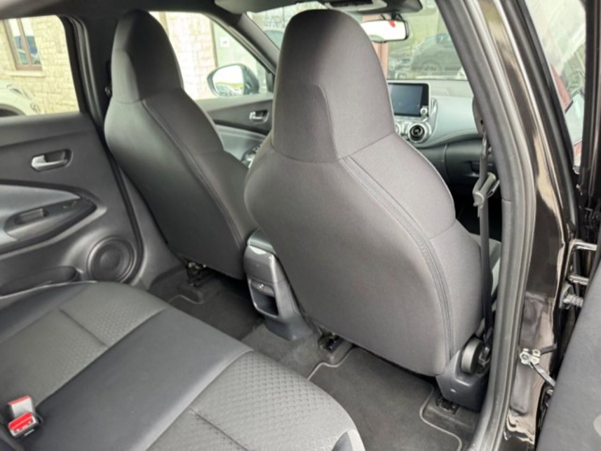 Nissan Juke 1.0 dig-t N-Connecta 114cv (20)
