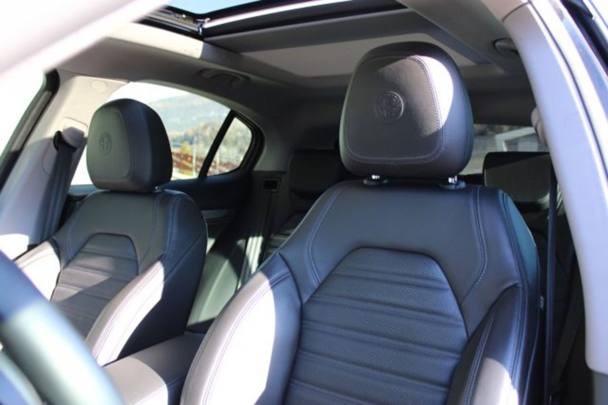 Alfa Romeo Stelvio 2.2 t Veloce rwd 160cv auto (13)