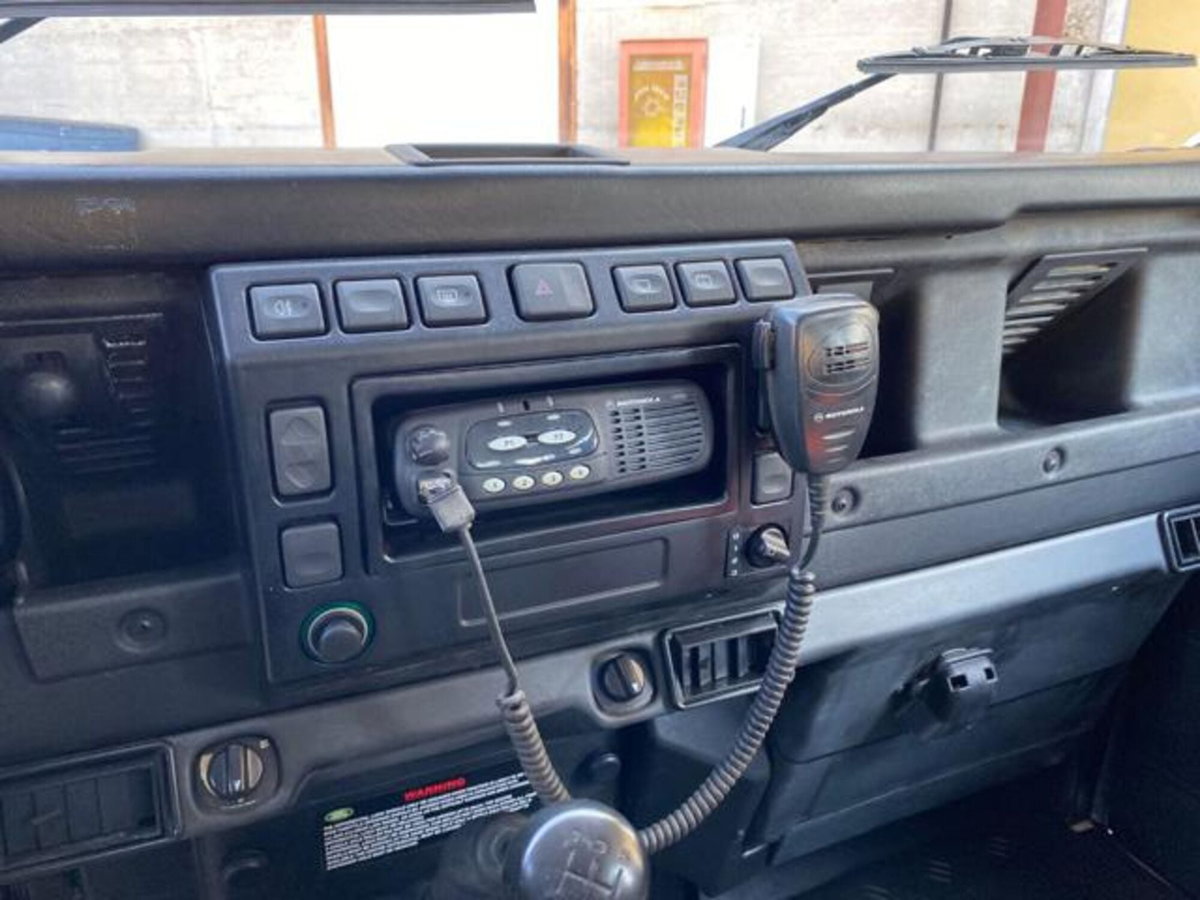 Land Rover Defender 90 2.5 Td5 Soft-Top (10)