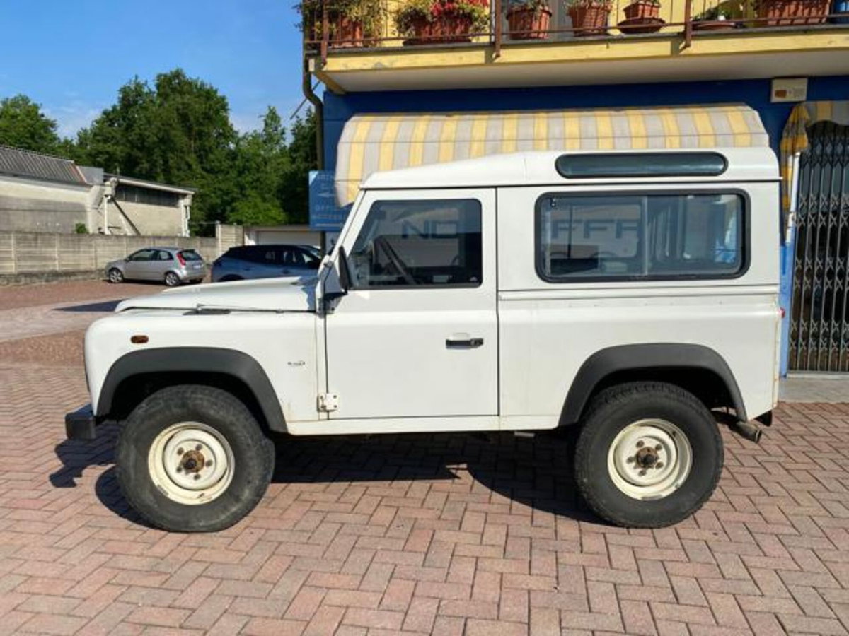 Land Rover Defender 90 2.5 Td5 Soft-Top (3)