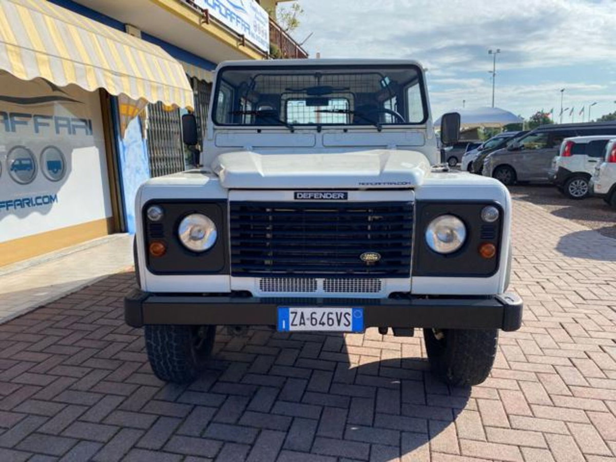 Land Rover Defender 90 2.5 Td5 Soft-Top (6)