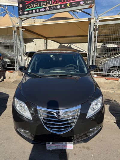 Lancia Ypsilon 1.2 69 CV 5 porte Platinum usata