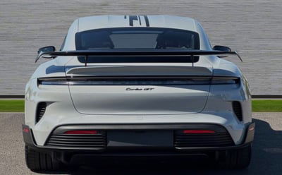 Porsche Taycan Turbo GT con pacchetto Weissach nuova