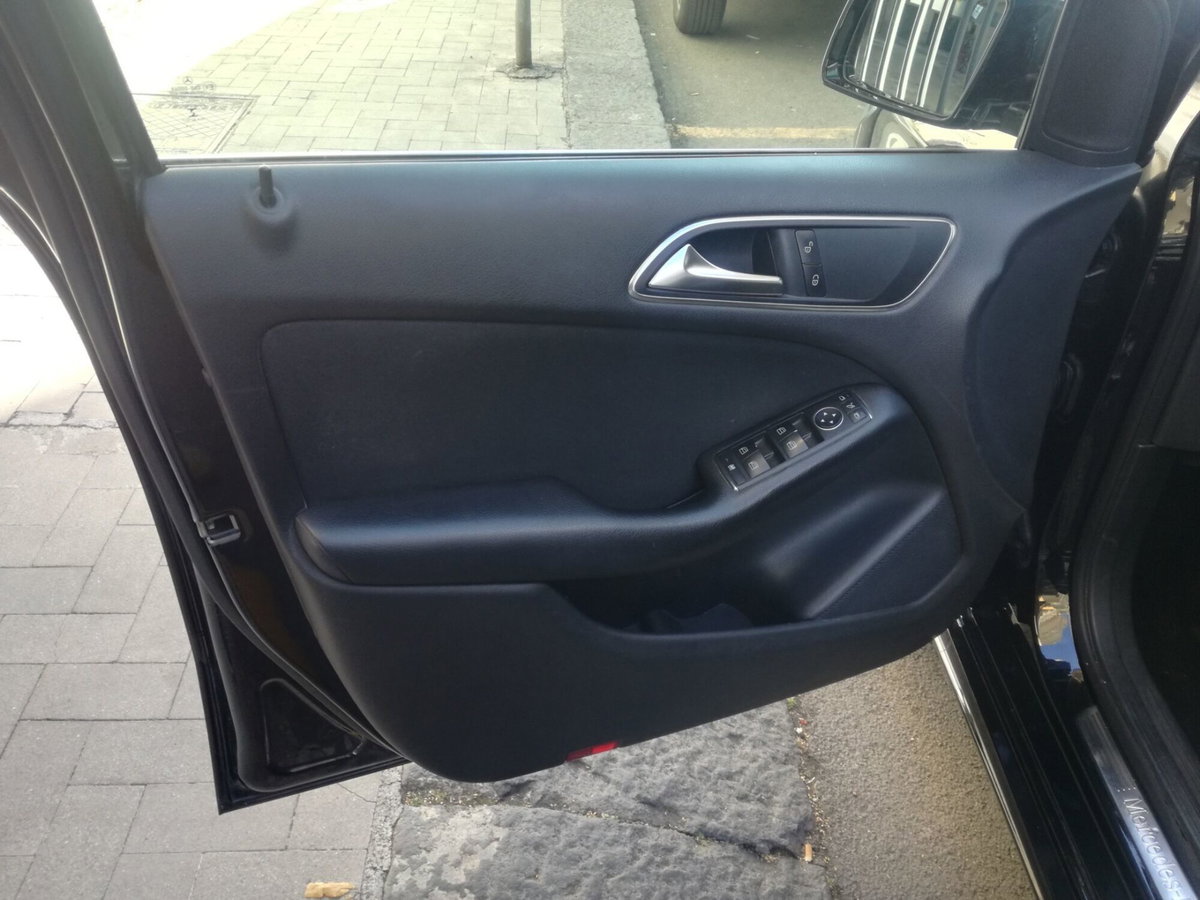 Mercedes-Benz Classe B 180 CDI BlueEFFICIENCY Executive (13)