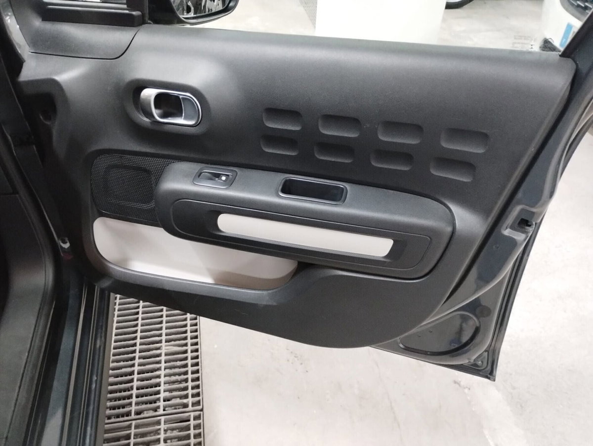 Citroen C3 BlueHDi 75 S&S Shine (19)