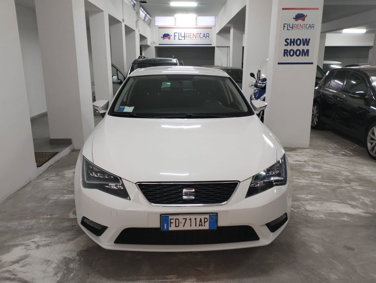 SEAT Leon 1.6 TDI 105 CV 5p. Style (4)