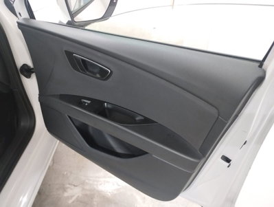 SEAT Leon 1.6 TDI 105 CV 5p. Style (15)