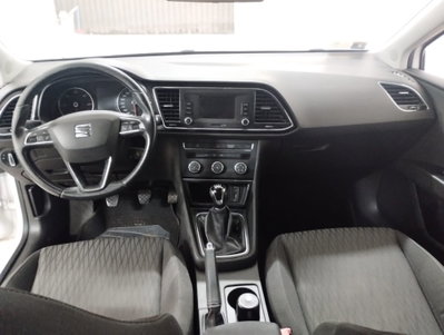 SEAT Leon 1.6 TDI 105 CV 5p. Style (17)