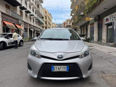 Toyota Yaris 1.5 Hybrid 5 porte Lounge usata