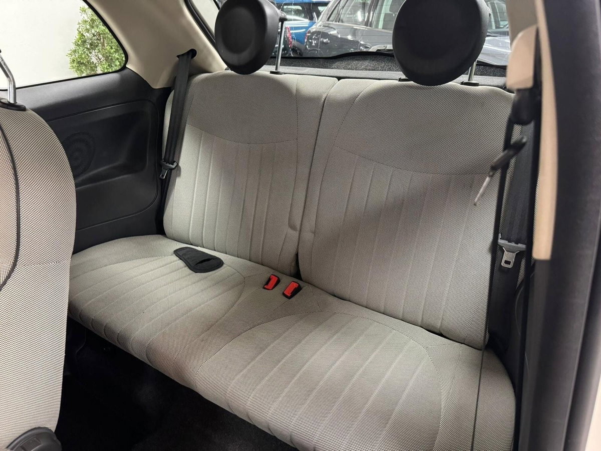 Fiat 500 1.4 16V Lounge (8)