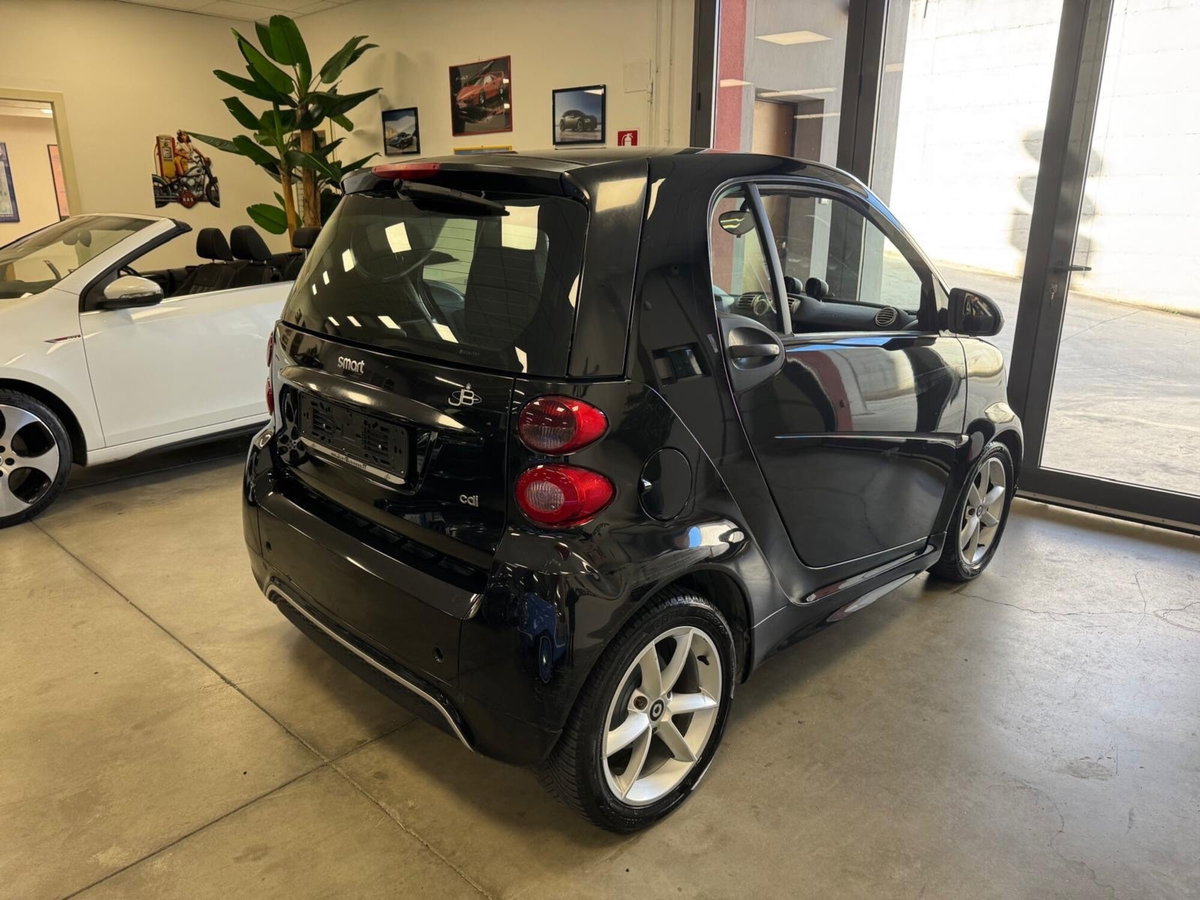 smart Fortwo 800 40 kW coupé pulse cdi (4)