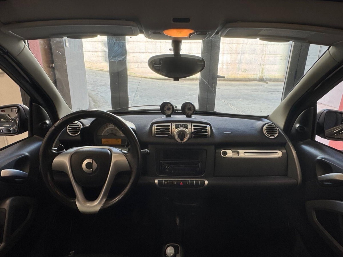 smart Fortwo 800 40 kW coupé pulse cdi (9)