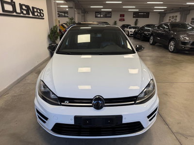 Volkswagen Golf R 2.0 DSG 5p. (2)