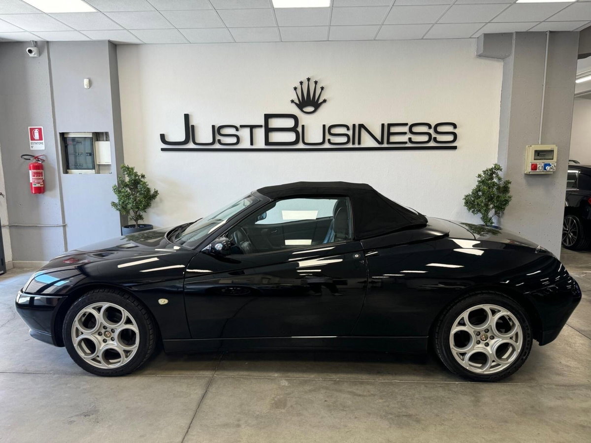 Alfa Romeo Gtv 2.0i 16V Twin Spark cat L (8)