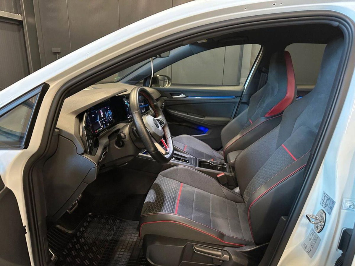 Volkswagen Golf 2.0 TSI GTI DSG Clubsport 45 (10)