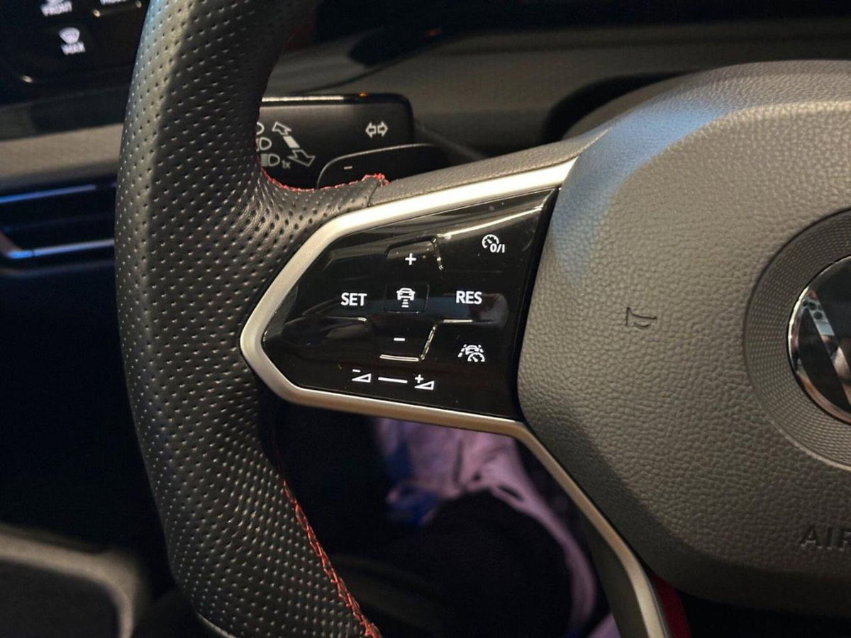 Volkswagen Golf 2.0 TSI GTI DSG Clubsport 45 (16)