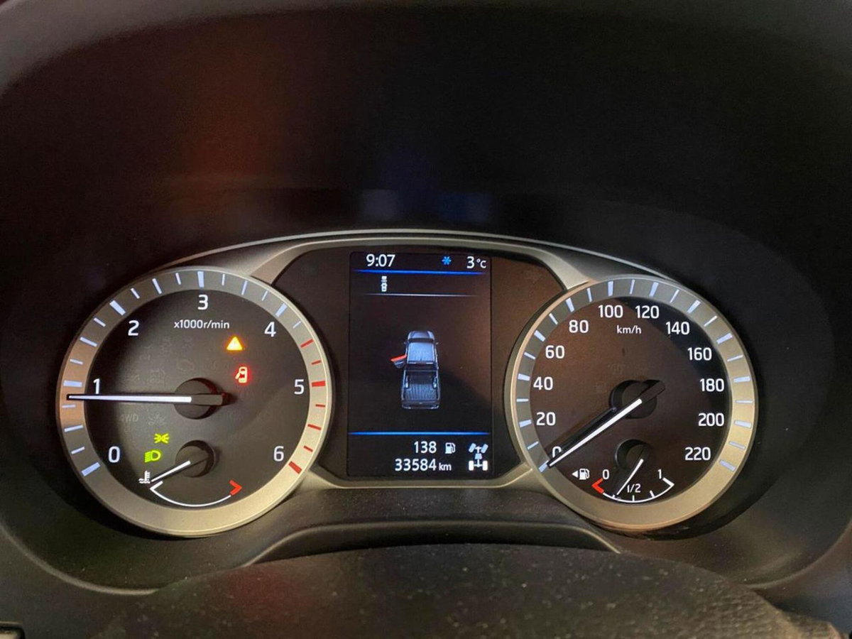 Nissan Navara 2.3 dCi 190 CV 4WD Double Cab Tekna (10)