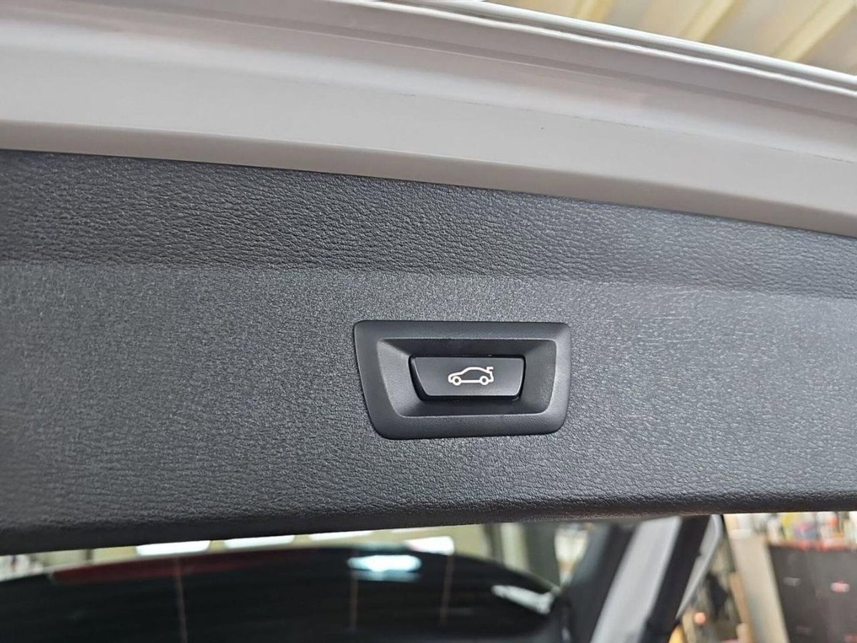 BMW X1 xDrive20d (12)