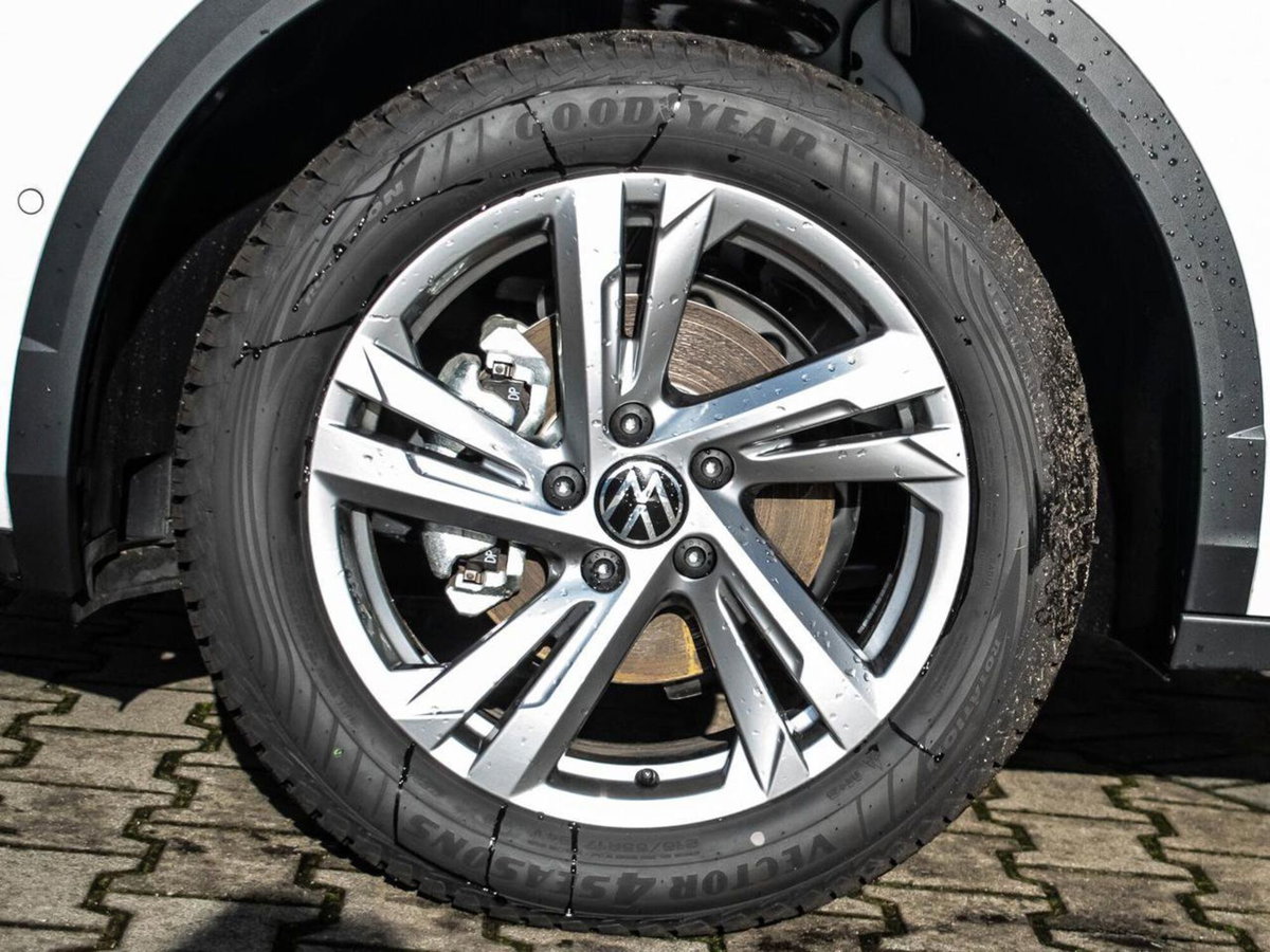 Volkswagen T-Roc 1.0 tsi R-Line 115cv (11)