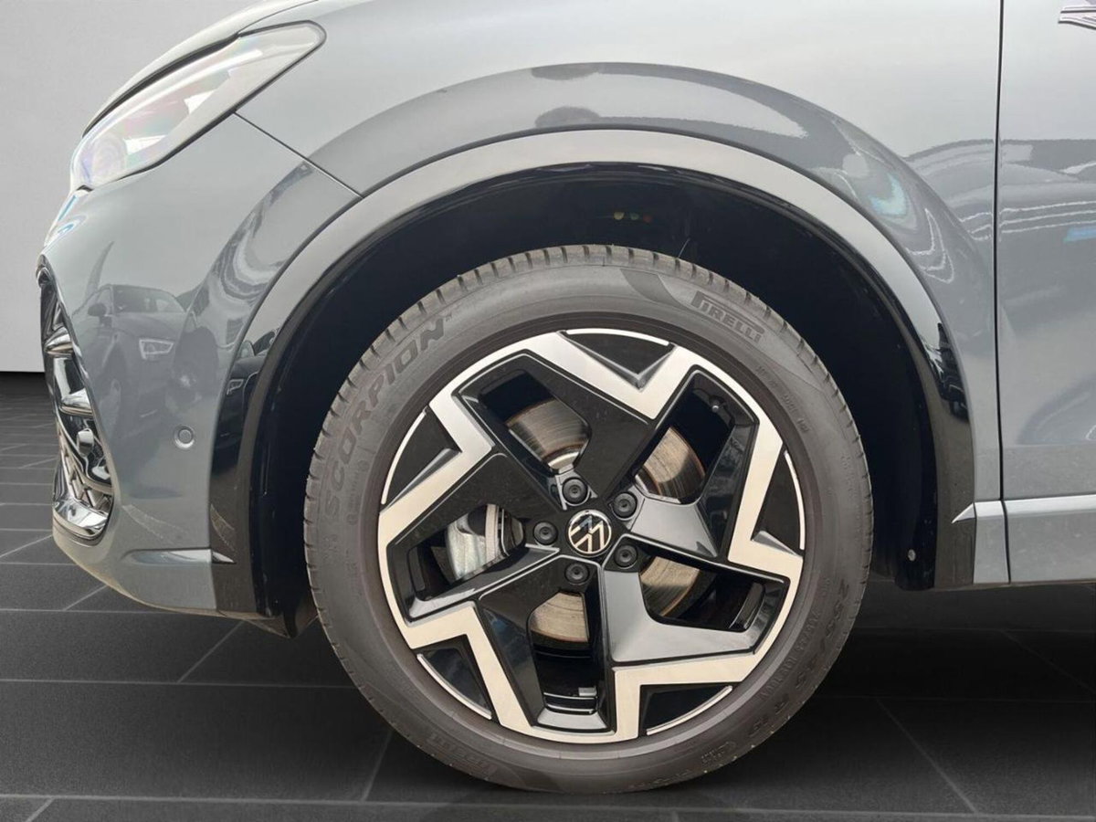 Volkswagen Tiguan 2.0 tdi R-Line 150cv dsg (15)