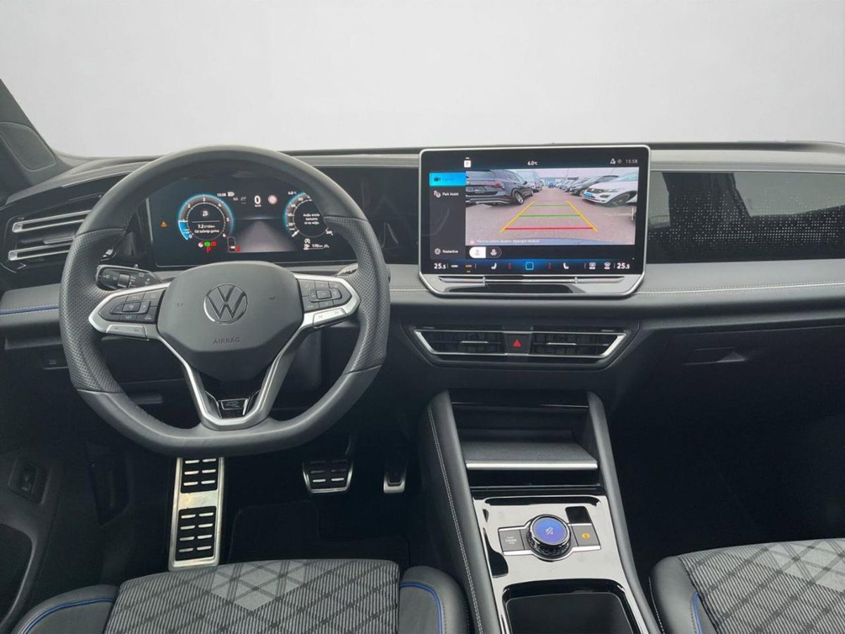 Volkswagen Tiguan 2.0 tdi R-Line 150cv dsg (7)