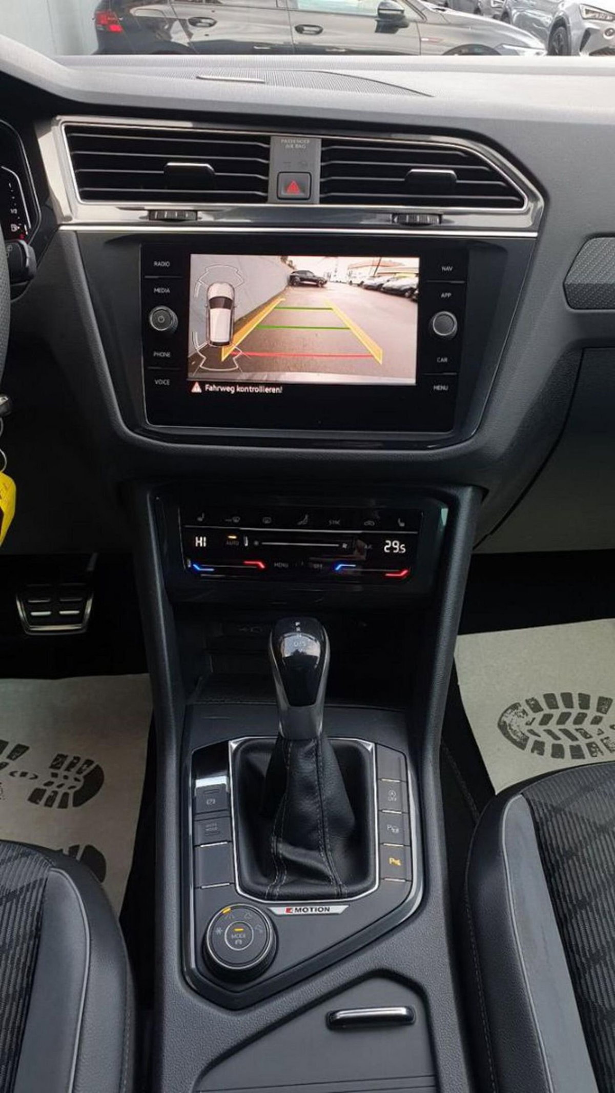 Volkswagen Tiguan 2.0 TDI 200 CV SCR DSG 4MOTION R-Line (12)