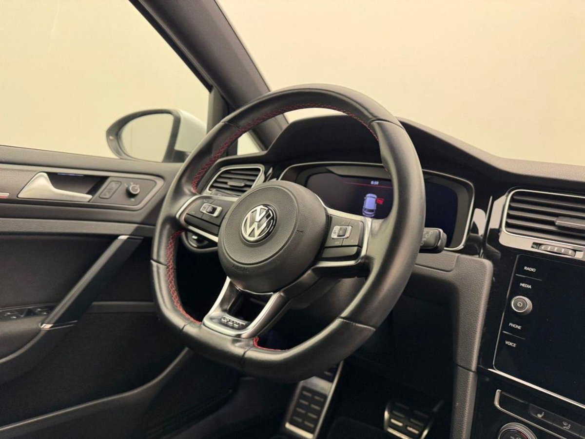 Volkswagen Golf GTI Performance 2.0 245 CV TSI 5p. BMT (8)