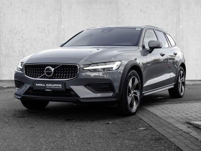 Volvo V60 Cross Country 2.0 b4 Plus awd auto usata