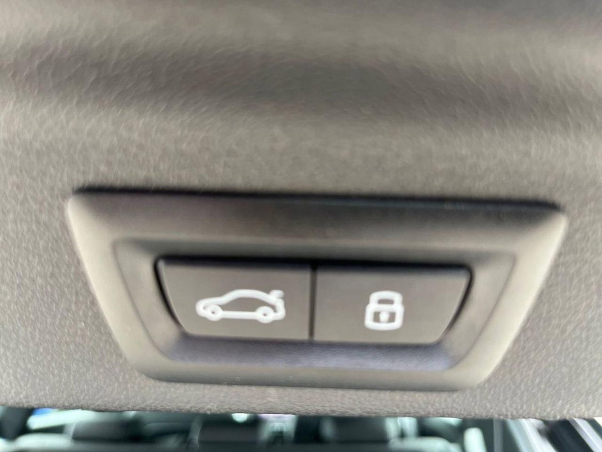 BMW X1 sdrive18i X-Line auto (12)
