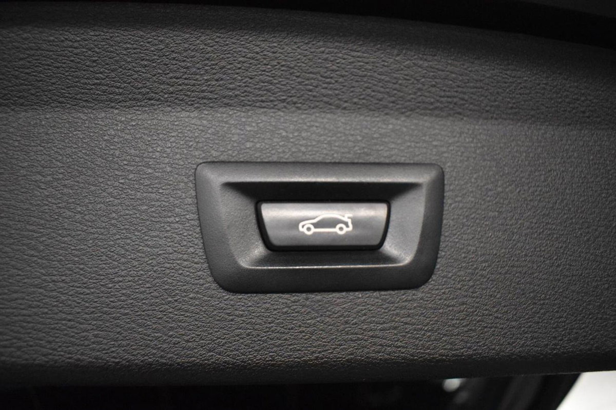 BMW X1 sDrive18i (12)