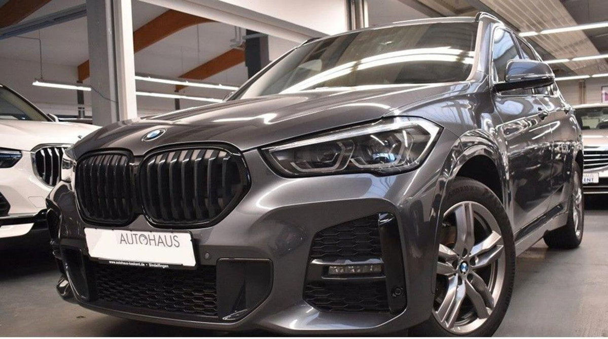 BMW X1 sDrive18i (2)