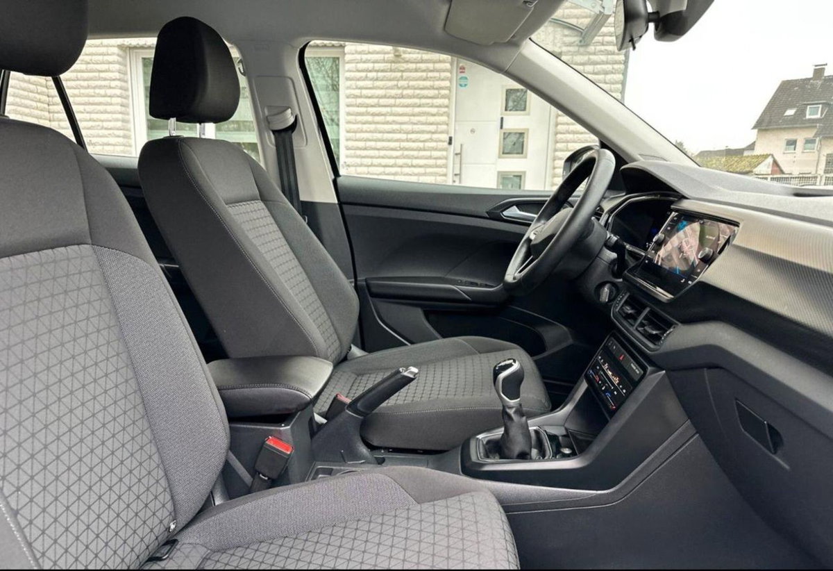 Volkswagen T-Cross 1.0 TSI Sport (17)