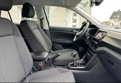Volkswagen T-Cross 1.0 TSI Sport (17)