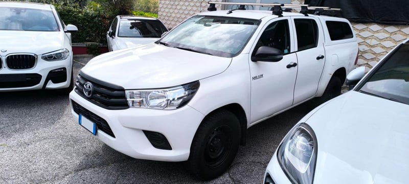 Toyota Hilux 2.D-4D 4WD porte Double Cab Comfort