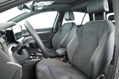 Volkswagen Golf 1.5 etsi 50 Years 150cv dsg (12)